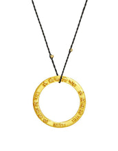 Lade das Bild in den Galerie-Viewer, Kali Mantra Anhänger - Gold
